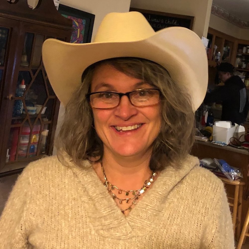 Meet your Posher, Maryjo